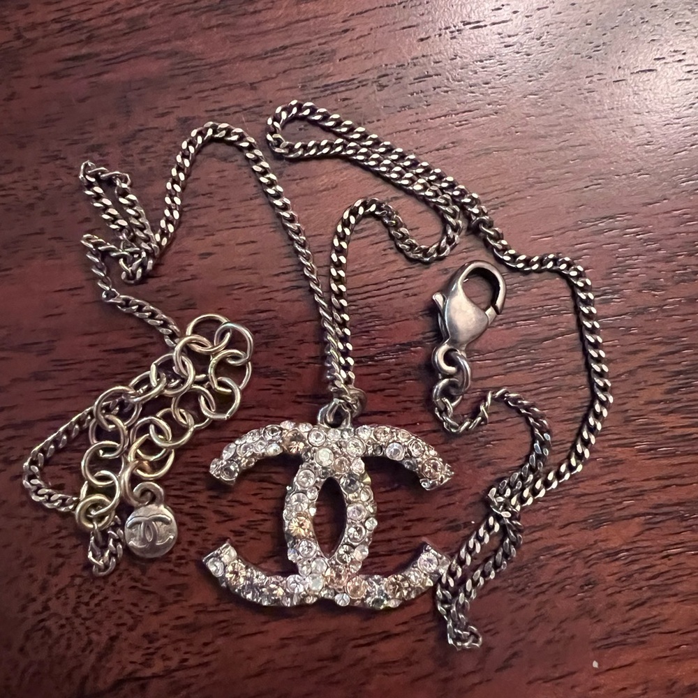 CHANEL Gold Necklace with Sparkling Accents